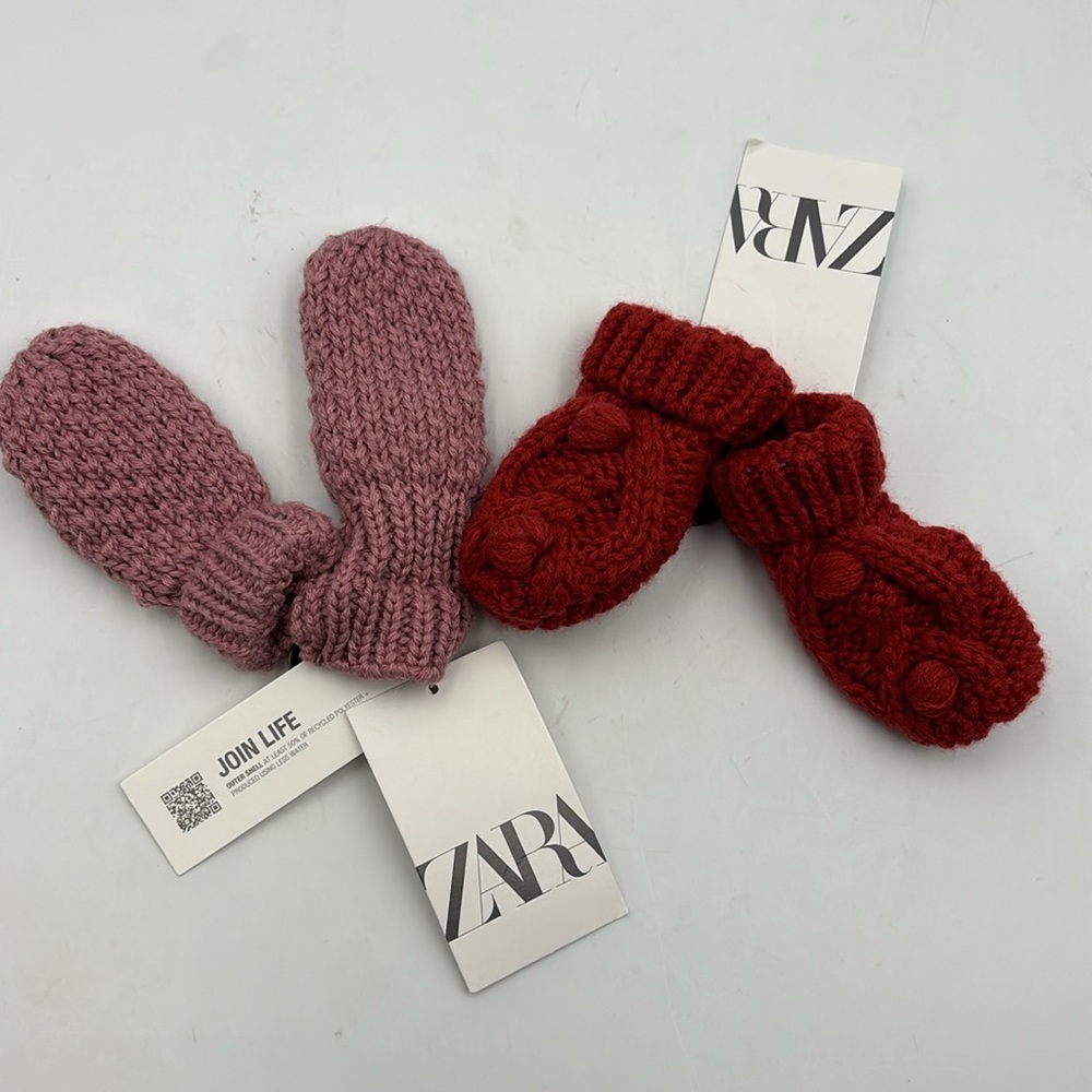 Zara Toddler Mittens 2 Pair